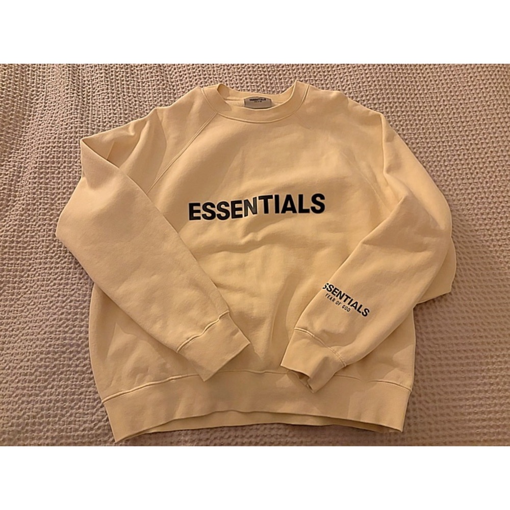 FEAR OF GOD ESSENTIALS CREWNECK